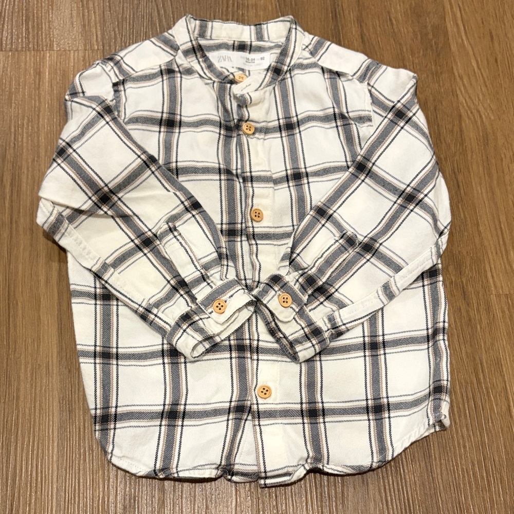 Zara Cream & Navy Plaid Button-Down Shirt
